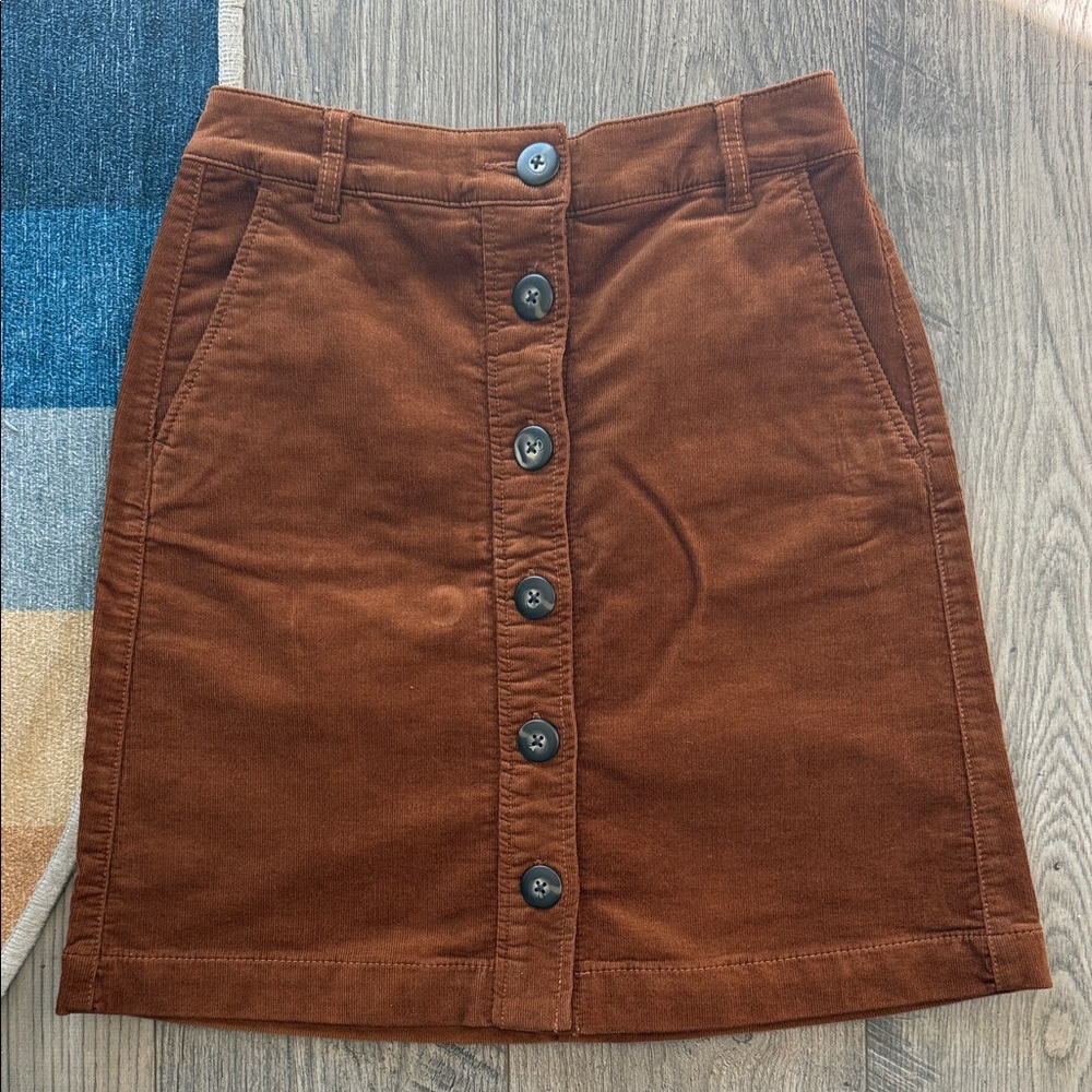 Cabi corduroy Button-Front Women's Skirt boho style size 0